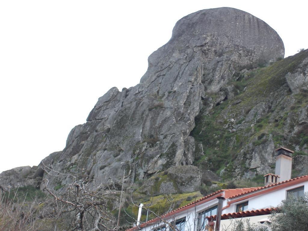 Casa Pires Mateus Guest House Monsanto Exterior foto